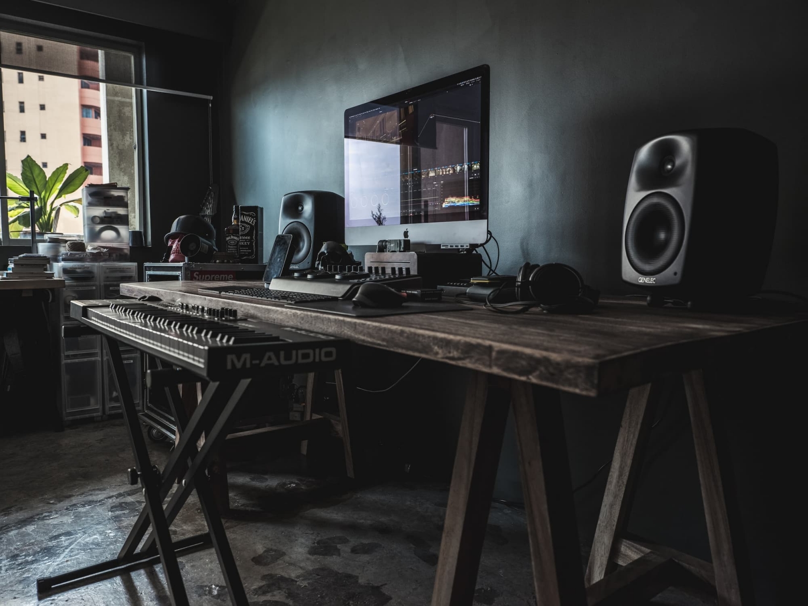 jc-gellidon-TFQM6VpdWm4-unsplash-1